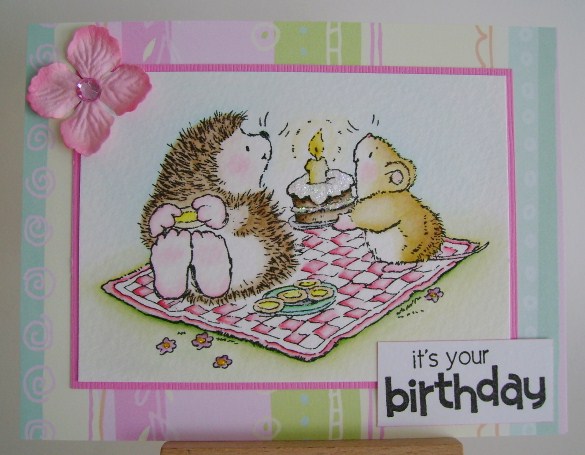 pbsc116 hedgie and mouse having a birthday picnic