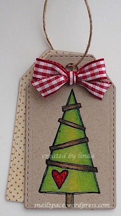 copyright linda @ snailzpace.wordpress.com day 11 twelve tags ellen hutson 2016-1