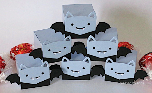bat box halloween treats copyright linda snailzpace.com